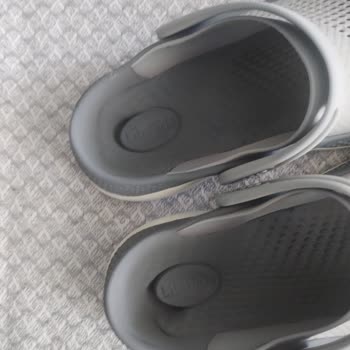 Crocs Terliğin Tabanında Deformasyon Ve Garanti Sorunu