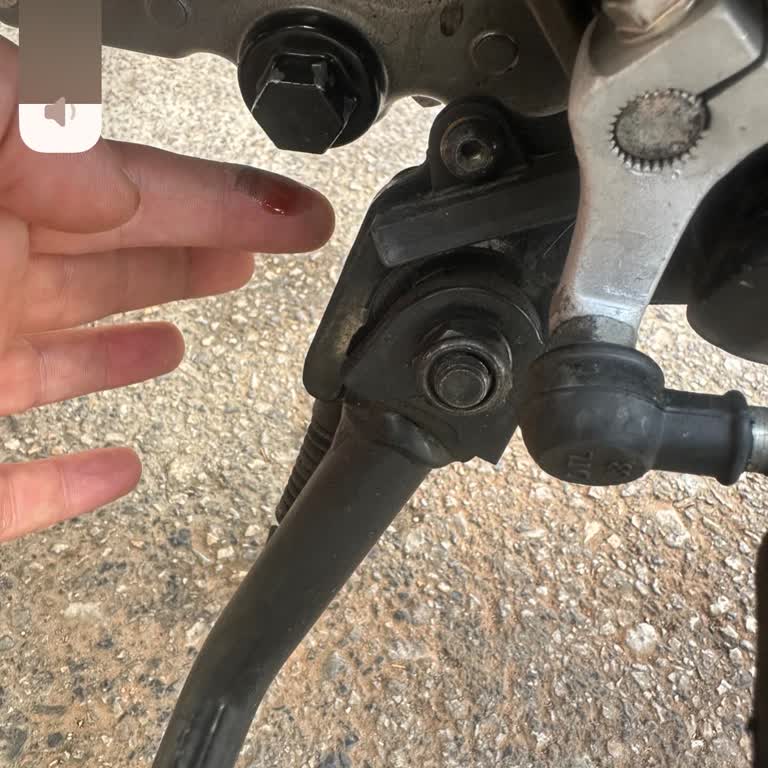 Ktm Duke 250 Motosikletimde Yağ Kaçağı Ve Servis Mağduriyeti