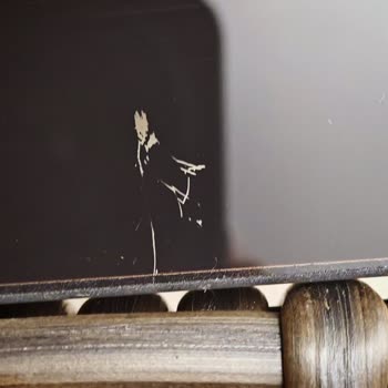 Teslim Edilen Bahçe Masa Takımı Camı Çizik Çıktı, Müşteri Hizmetleri Sorumluluğu Kabul Etmiyor