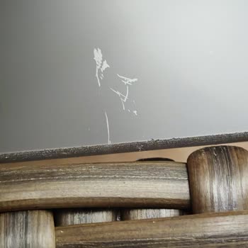 Teslim Edilen Bahçe Masa Takımı Camı Çizik Çıktı, Müşteri Hizmetleri Sorumluluğu Kabul Etmiyor