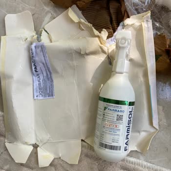 Sızdıran Farmisol Şişesi Ve Müşteri Hizmetlerine Ulaşılamıyor