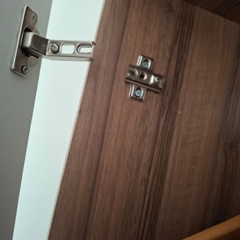 Vivense Elbise Dolabı Kapağı Garanti Kapsamında Tamir Edilmiyor