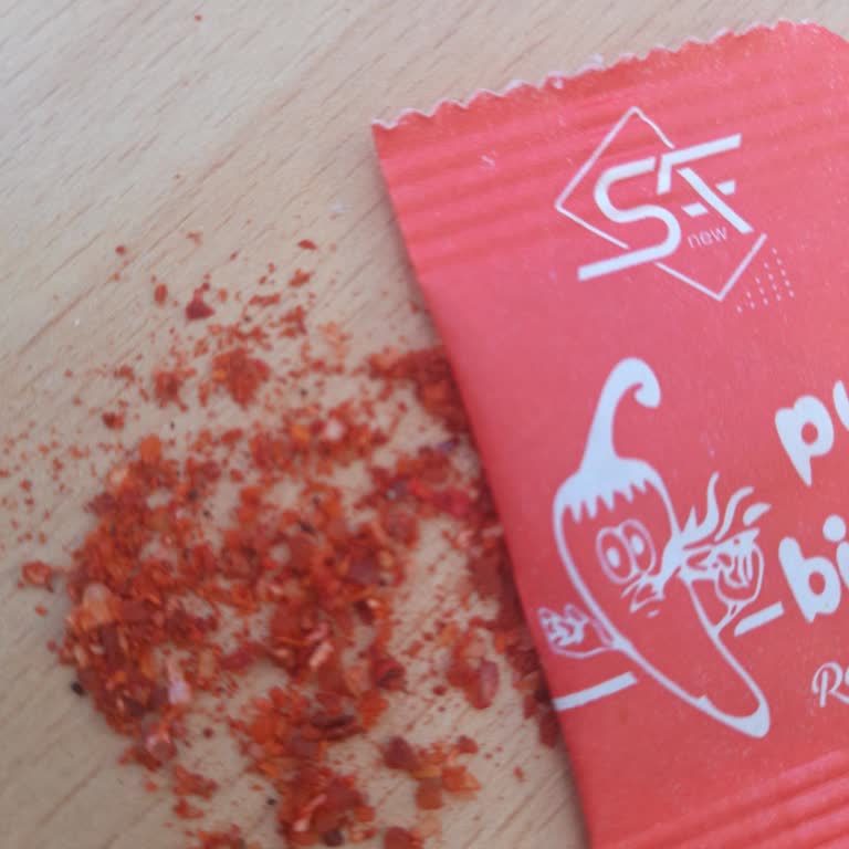 Pul Biberde Hijyen Sorunu Ve Yabancı Madde Şüphesi