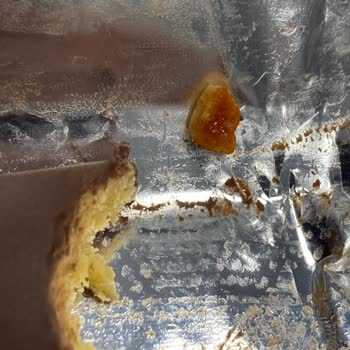 Çikolata İçerisinde Yabancı Madde İle Karşılaşılması Ve Sağlık Endişesi