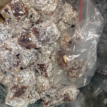 Lokumda Yabancı Cisim Çıkması Nedeniyle Hijyen Endişesi Ve Tiksinti Yaşadım