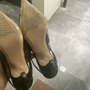 İki Kullanımda Parçalanan Ayakkabı Ve İade Talebim