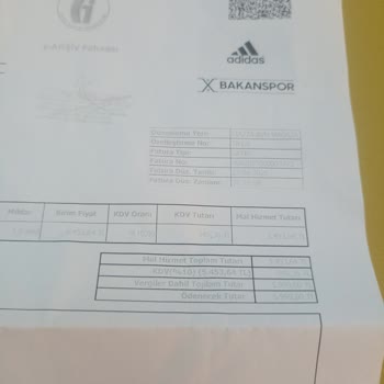 Adidas Ayakkabıda Hızlı Açılma Ve İlgisiz Servis