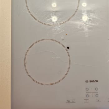 Bosch PKF652BB1E Stove Glass Cracked Itself