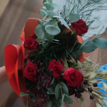 Taze Çiçek | Tazecicek.com Sipariş Edilen Gül Buketi Görselden Farklı Geldi, Destek Yetersiz Kaldı