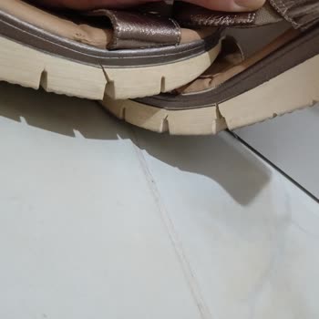 Kısa Sürede Hasar Gören Sandalet İçin Değişim Talebi Ve Fatura Problemi