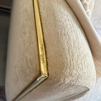 Yüksek Fiyatlı Mobilyalarda Tekrarlayan Oksitlenme Ve Müşteri Hizmetlerinde İlgisizlik