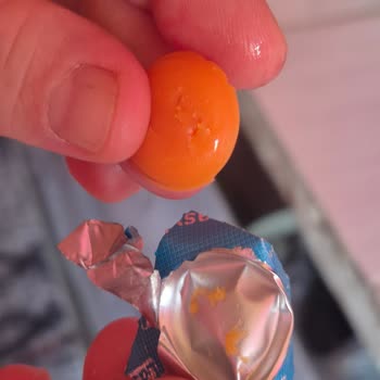 EasyFishoil Ürün Pakete Yapışık Çıkıyor