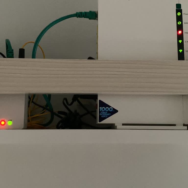 Uzayan İnternet Kesintisi Ve Yanlış Bilgilendirme