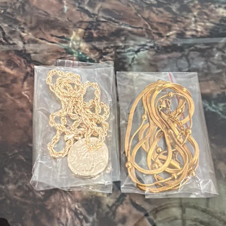 Aldığım Kolye Görselden Farklı Ve Müşteri Hizmetleri İlgisiz