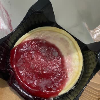 Aldığım Cheesecake Akmış Ve Kullanılamaz Durumda Çıktı