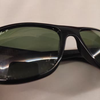 Rayban Gözlükte Tekrarlayan Cam Kenarı Soyulma Sorunu Ve Değişim Talebi