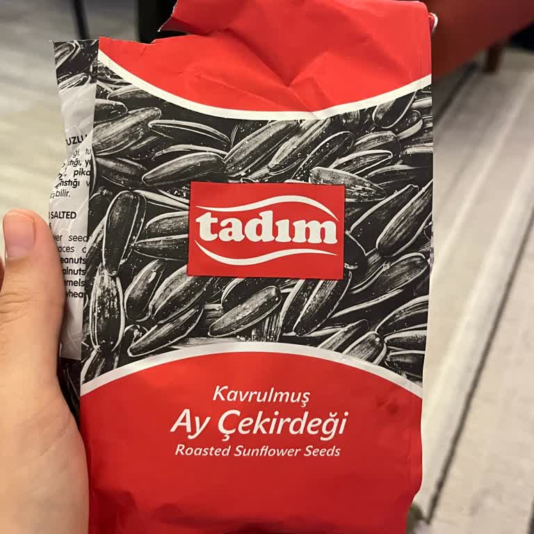 Aldığım Çekirdekten Lağım Benzeri Dayanılmaz Koku Çıktı, Açıklama Bekliyorum