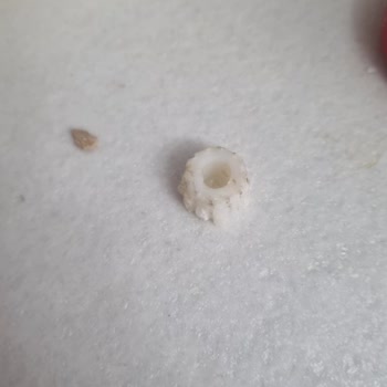 Eker Süzme Yoğurtta Yabancı Maddeyle Karşılaştım Sağlığım Tehlikeye Girdi