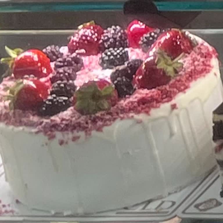 Yüksek Fiyatlı Pastada Beklentinin Altında İçerik Ve Kalite