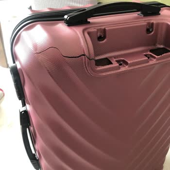 THY Uçuşunda Bagajım Kırık Ve Geç Teslim Edildi