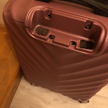 THY Uçuşunda Bagajım Kırık Ve Geç Teslim Edildi