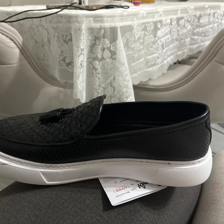 Bambi Mağazasından Alınan Ayakkabı Kısa Sürede Yara Yaptı Çözüm Sunulmadı