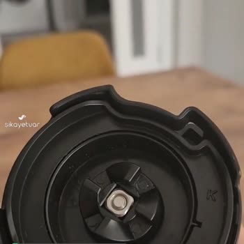 WMF Smoothie Blender Kapak Kısmından Siyah Yağ Akıyor