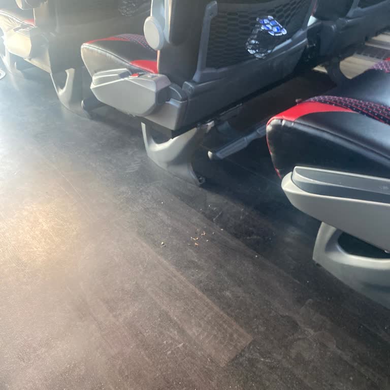 Geç Gelen Otobüs, Kötü Hizmet Ve Sınava Geç Kalma Mağduriyeti