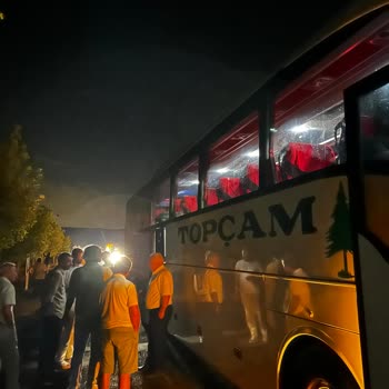 Topçam Turizm Otobüs Arızası Nedeniyle Mağduriyet Ve İletişim Eksikliği