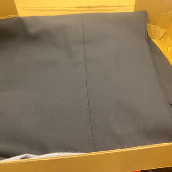 Boynerden Aldığım Takım Elbise Kirli Ve Sökük Teslim Edildi Mağduriyetim Giderilmedi