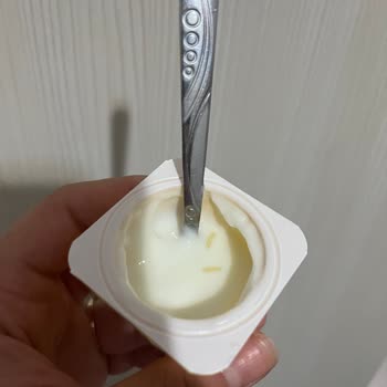 Süt Ürününde Tırnak Parçası Şoku: Sağlığımız Tehlikede!