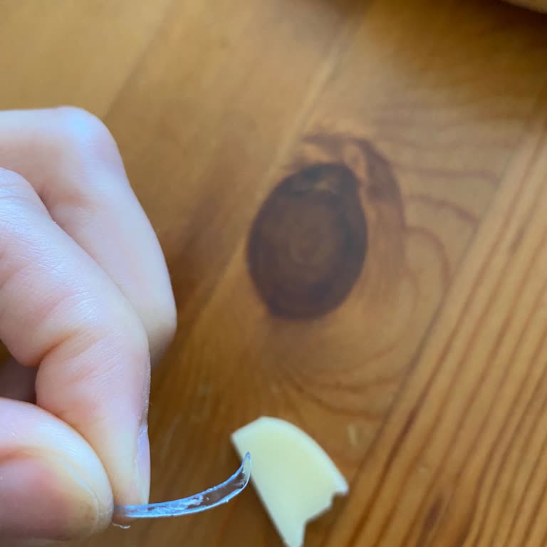 Sütaş Kaşar Peynirinden Çıkan Yabancı Cisimle Büyük Tehlike!