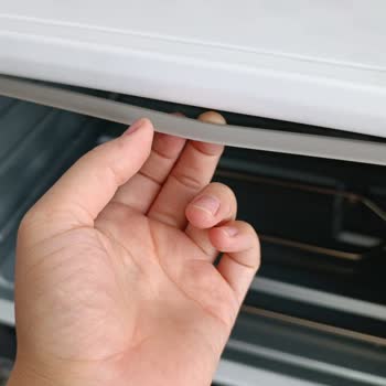 Simfer Fırının Tepsi Ve Izgarası Uyumsuz, Üst Kısmında Göçük Var