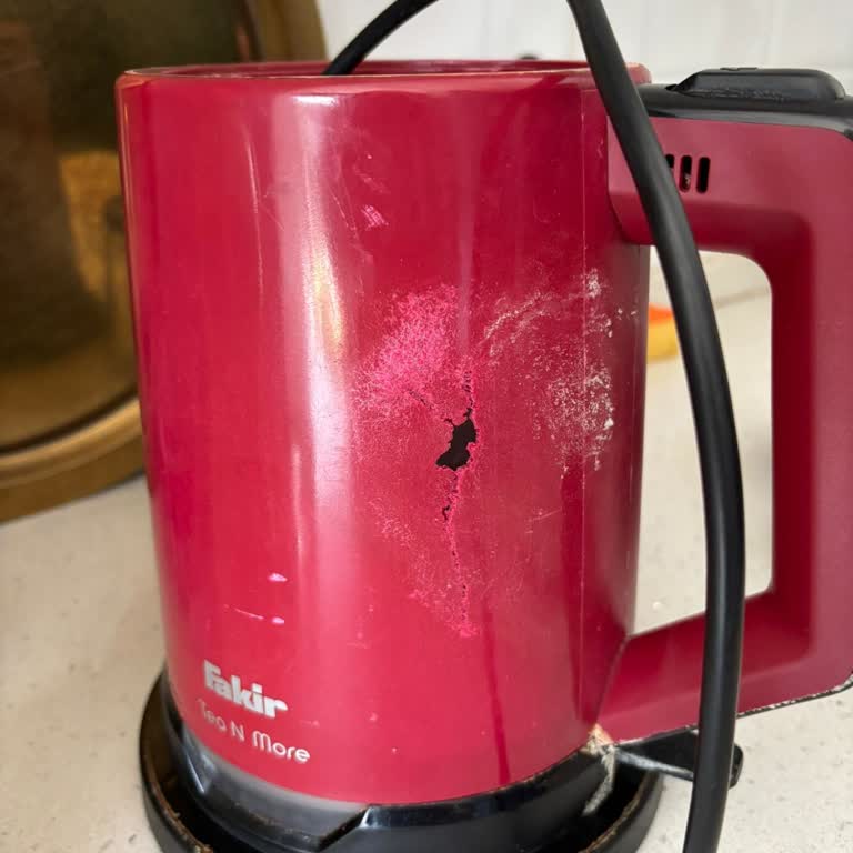 Garanti Süresi Devam Eden Çay Makinem Patladı Servis Yardımcı Olmadı