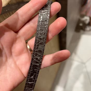 Kısa Sürede Derisi Dökülen Çanta Ve İlgisiz Müşteri Hizmetleri
