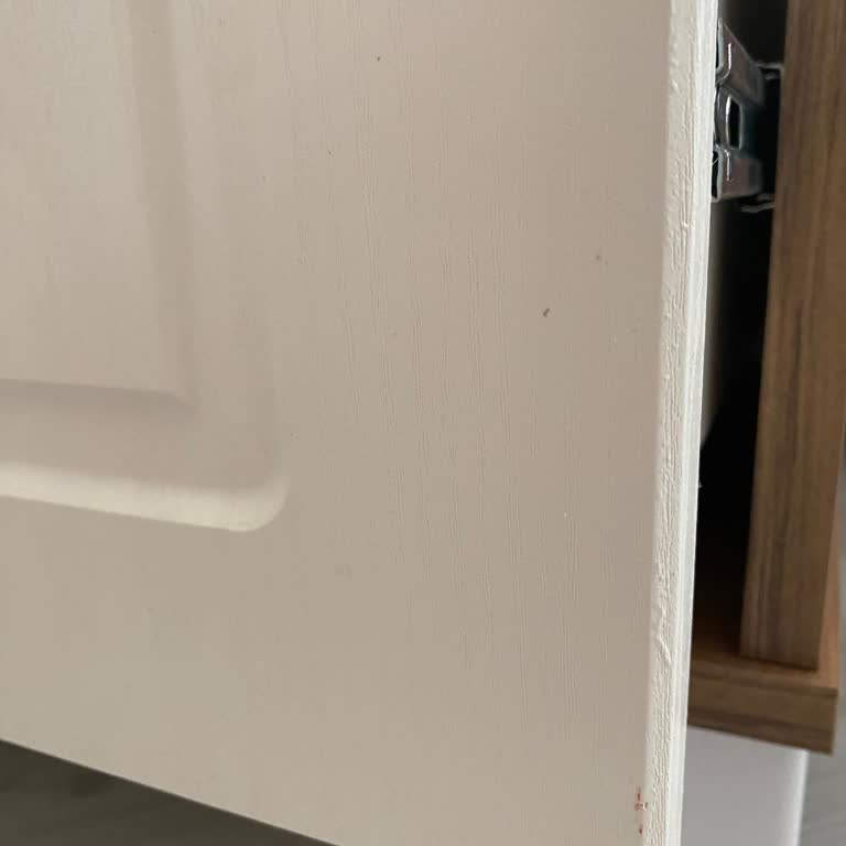 Kusurlu Şifonyer Teslimatı Ve Çözülmeyen Sorunlar Nedeniyle Mağduriyet