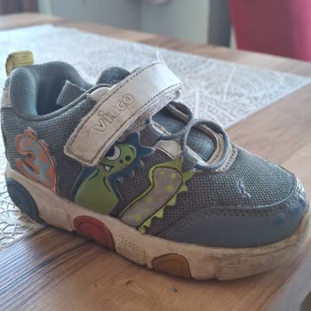 Kısa Sürede Yıpranan Çocuk Ayakkabısına Yetersiz İnceleme Ve Çözüm