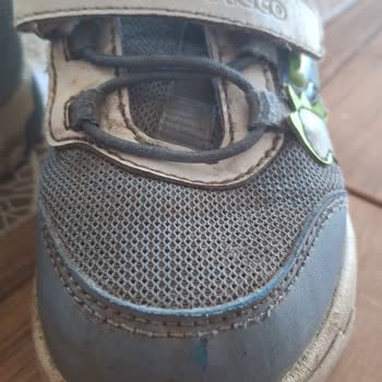 Kısa Sürede Yıpranan Çocuk Ayakkabısına Yetersiz İnceleme Ve Çözüm