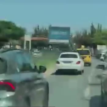PTT Kargo Aracı Makas Atıyor