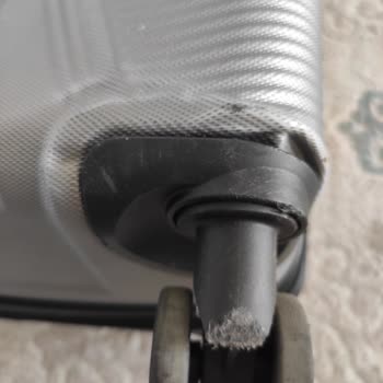 Yeni Alınan Valizin Kısa Sürede Bozulması Ve Para İadesi Talebi