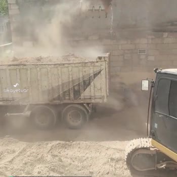 Nevşehir Belediyesi 2000 Evler 43. Sokakta Yapılan İnşaat Çalışmasının Tozunu Yutuyoruz!