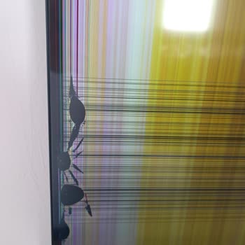 Kurulumda Ek Ücret Talebi Ve Garanti Dışı Bırakılan Kırık Ekran Şikayeti