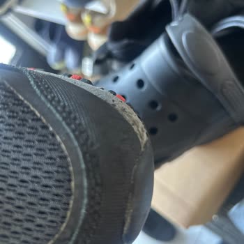 Ayakkabı Temizliği Sonrası Dikişlerde Açılma Ve Firmadan Geri Dönüş Yok