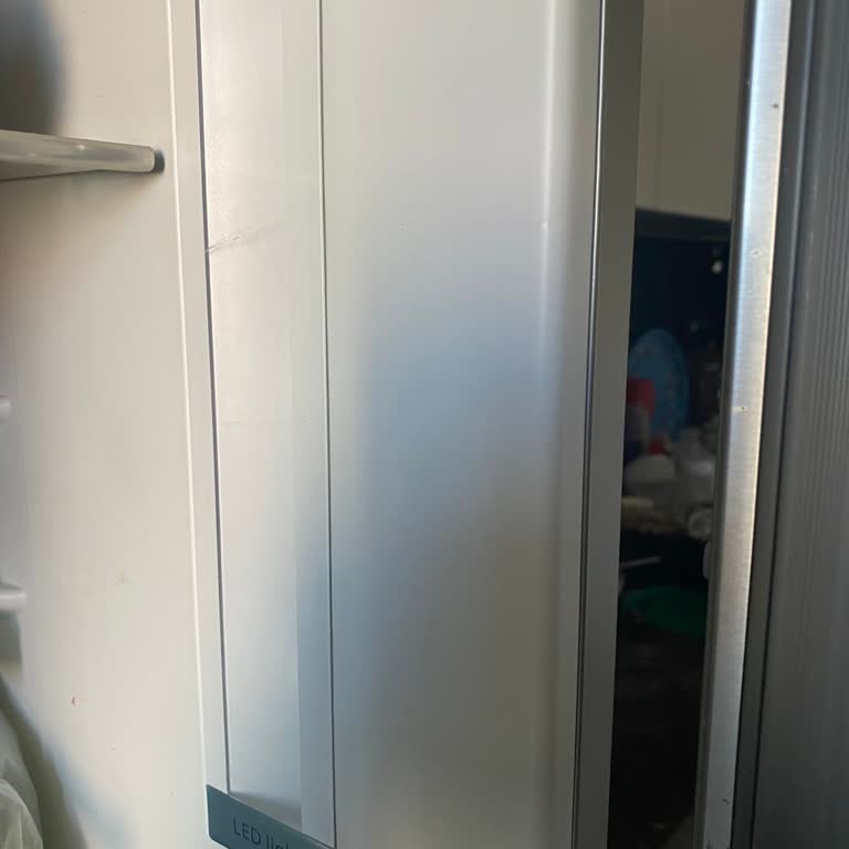 Buzdolabımın LED Aydınlatması Arızalandı, Ücretsiz Parça Değişimi İstiyorum