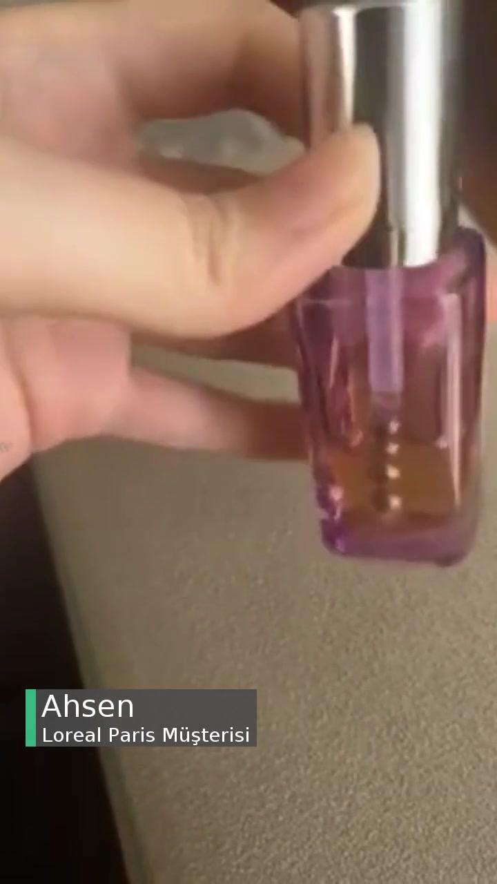 Loreal Paris Revitalift Göz Serumu İçindeki Sıvı Sarı Bir Hal Aldı! videonun kapak resmi