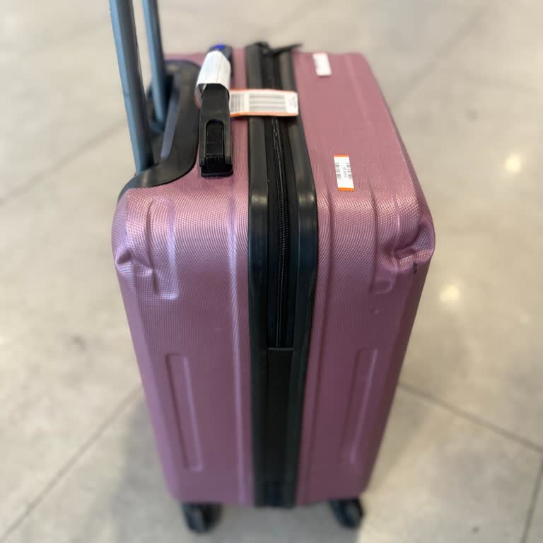 Sunexpress Uçuşunda Hasar Gören Bavulum İçin İlgisiz Yaklaşımdan Şikayetçiyim