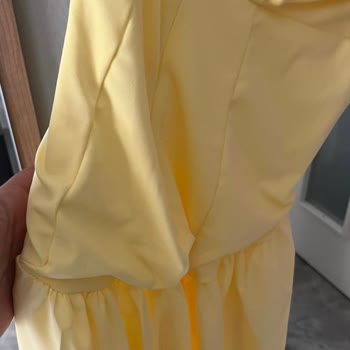 Kalitesiz Elbise Ve İade Garantisinin Yerine Getirilmemesi Mağduriyet Yarattı