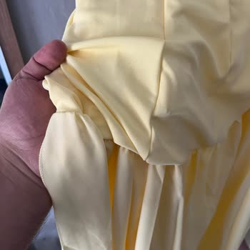 Kalitesiz Elbise Ve İade Garantisinin Yerine Getirilmemesi Mağduriyet Yarattı