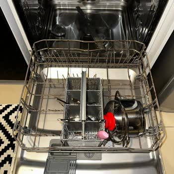 Teka Bulaşık Makinesi Sepetleri Paslandı, Yedek Parça Bulamıyorum Ve Servis Ücreti Çok Yüksek