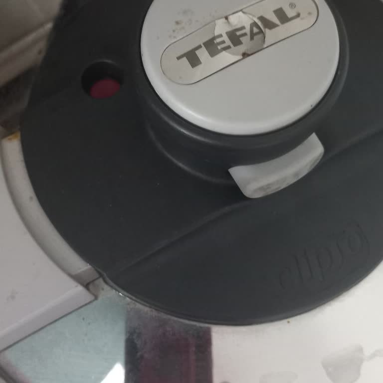 Tefal Clipso Düdüklü Tencerede Sürekli Buhar Kaçırma Ve Mağduriyet